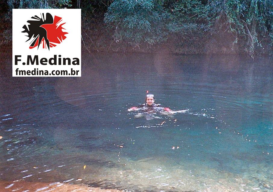 2002 - Bonito - FMedina mergulhando no Rio-da-Prata-1