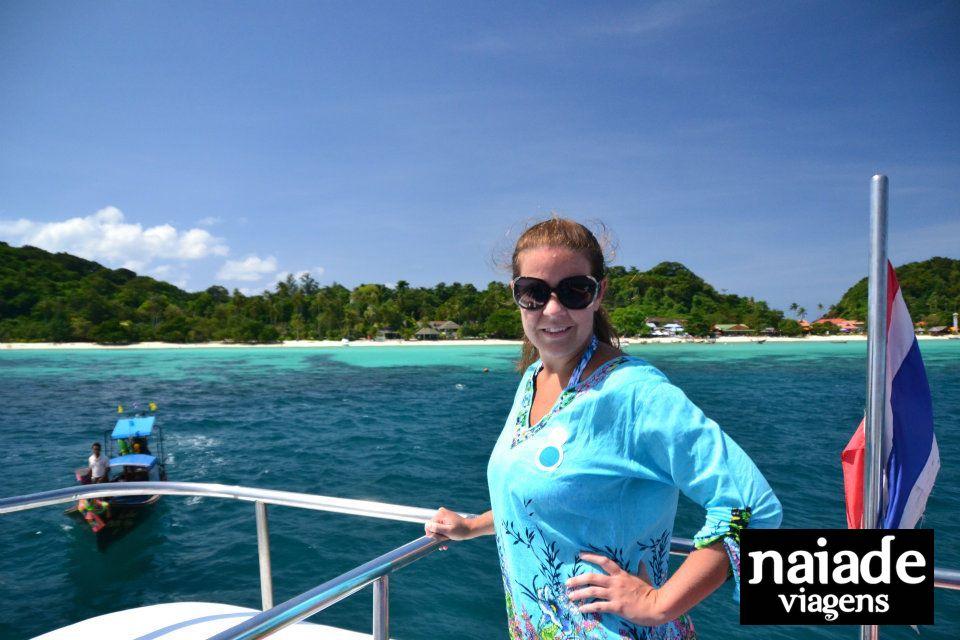 2011-tailandia-gabrielle-nas-ilhas-phi-phi-chegada