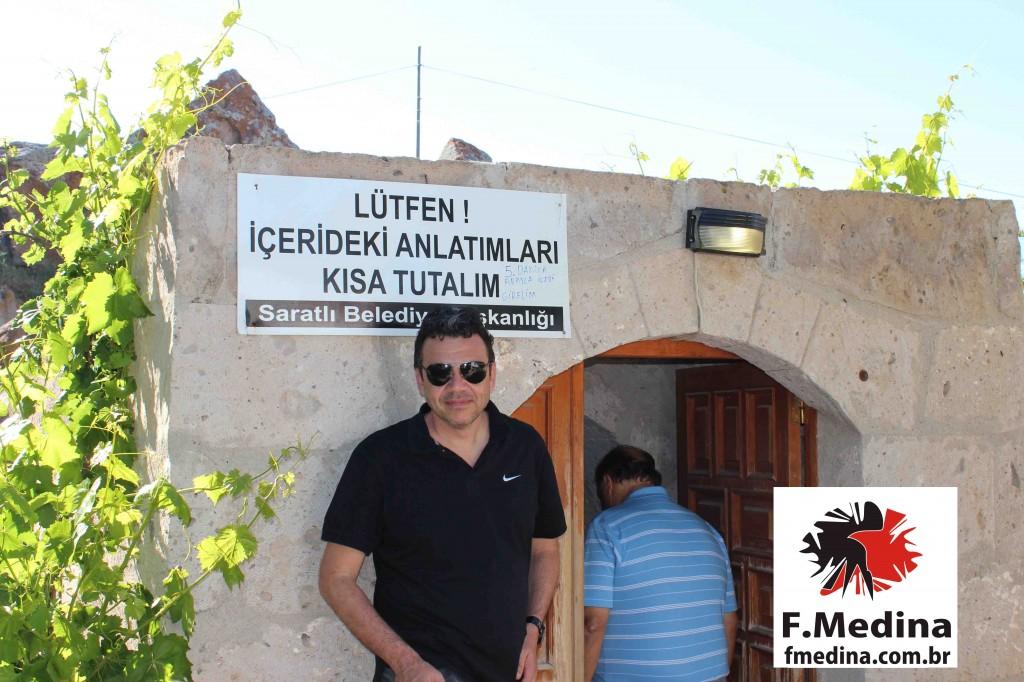 2013 - Turquia - FMedina na Cidade Subterranea de Saratl - 0