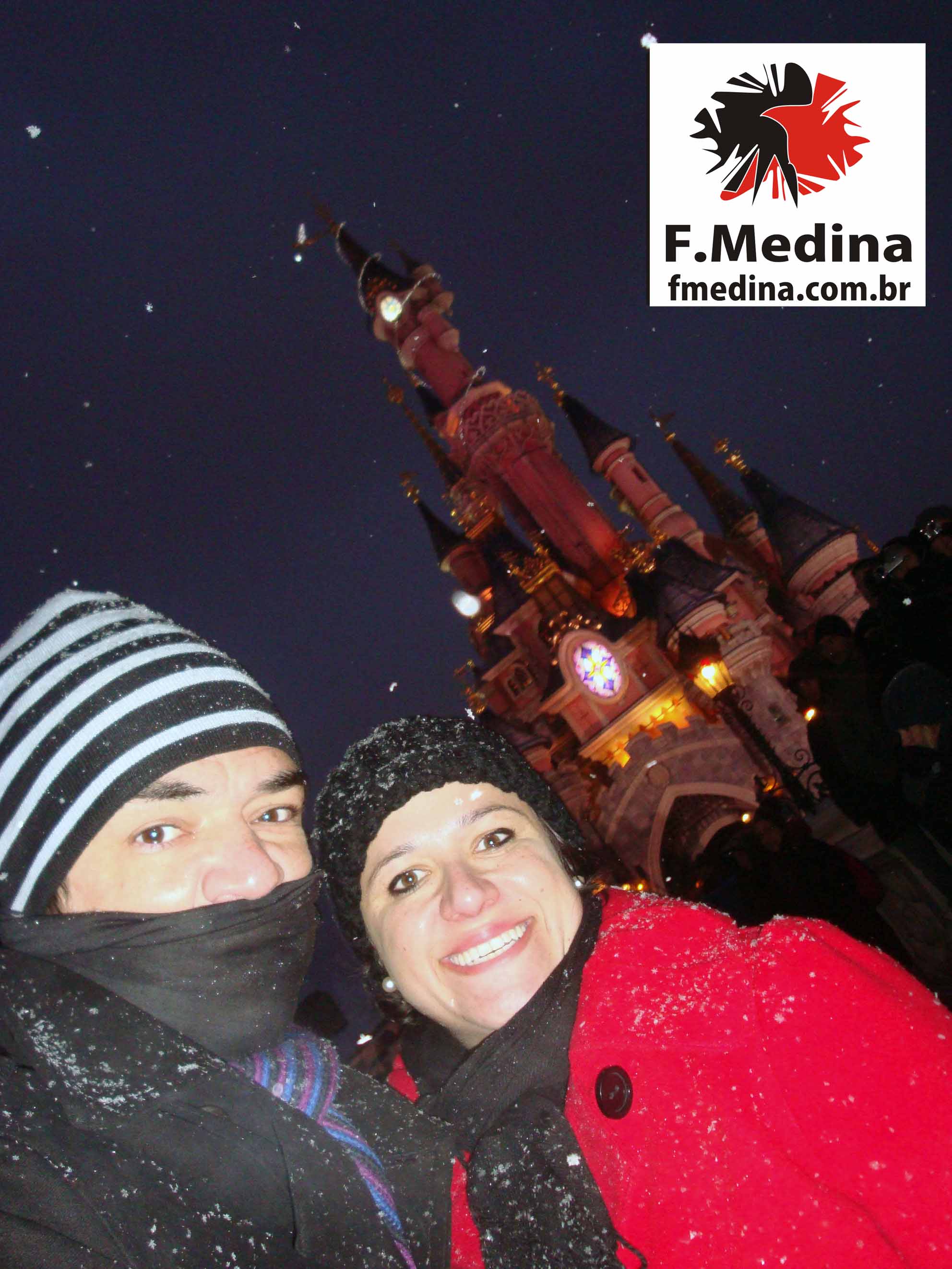 2010 - Franca - FMedina e Carol na Disney Paris 08