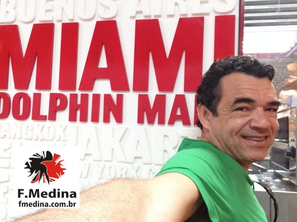 2014 - Miami - FMedina em no Dolphin Mall 01