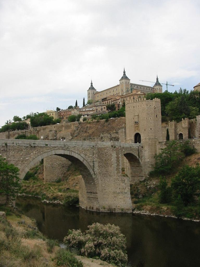 Imagem para MDC - Toledo - Alcazar e Ponte sobre o rio Tagus