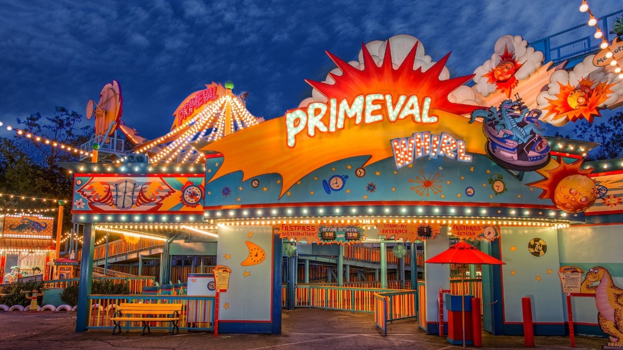 Montanha Russa Primeval Whirl 